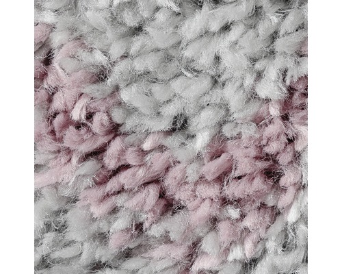 Detailansicht eines Teppichs mit Hochflor