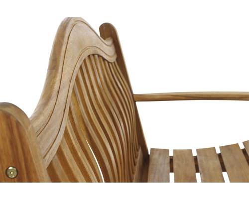Detailansicht einer Gartenbank aus Holz