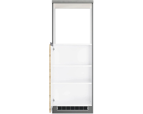 Küchenhochschrank mit Regalböden und einer geöffneten Tür