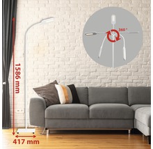 Stehlampe mit einer Höhe von 1586 mm und einer Breite von 417 mm neben einem Sofa.