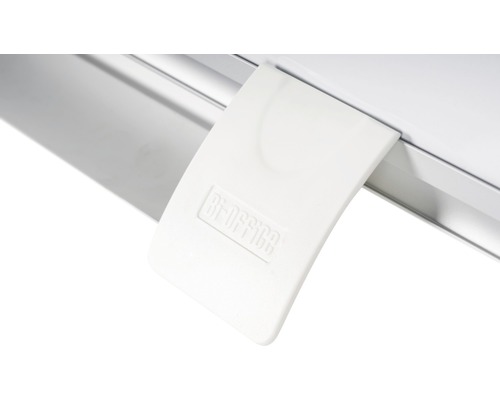 Detailansicht eines Rollos mit Bi-Office Logo