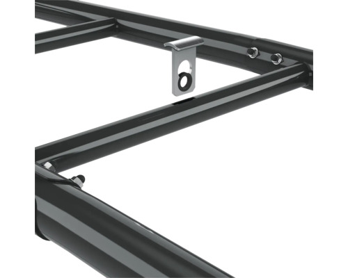 Detailansicht eines Gepäckträgers mit Befestigungselement.