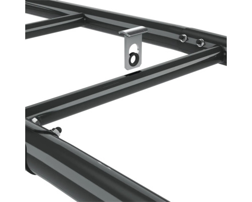 Detailansicht eines Dachträgers mit Befestigungselement