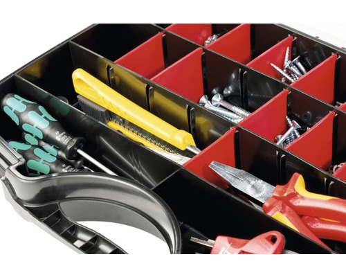 Sortimentskoffer mit Schrauben, Cuttermesser, Schraubendrehern und Zangen