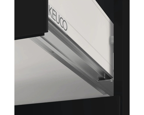 Detailansicht einer Schublade mit dem Keuco Logo.