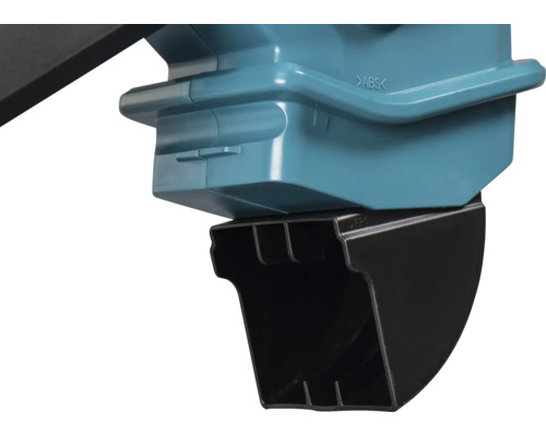 Detailansicht eines Dachrinnenkastens aus Kunststoff