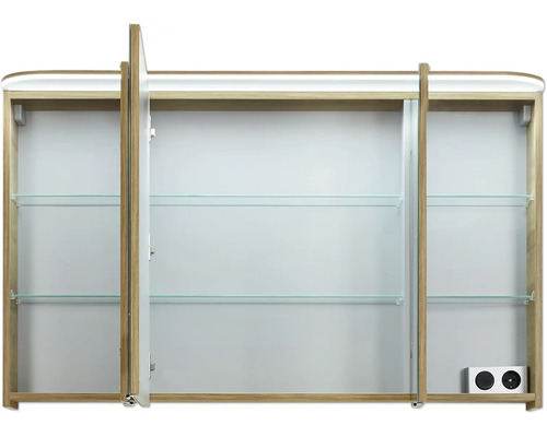 Geöffneter Spiegelschrank mit Glasablagen zur Aufbewahrung im Badezimmer