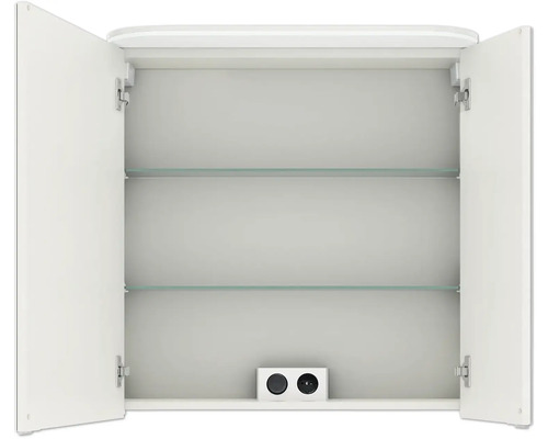 Geöffneter Spiegelschrank mit zwei Glasböden und Steckdose