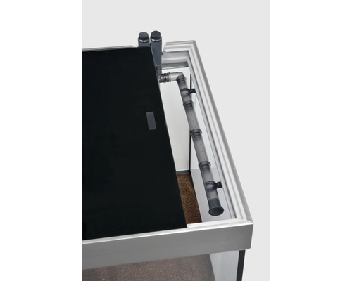 Aquarium mit Filteranlage und Abdeckung