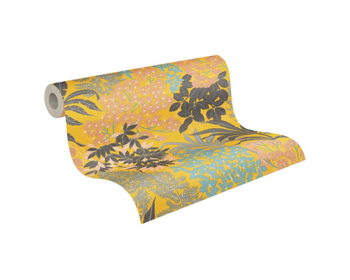 Tapetenrolle mit floralem Muster