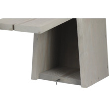 Holz-Nistkasten mit offenem Deckel