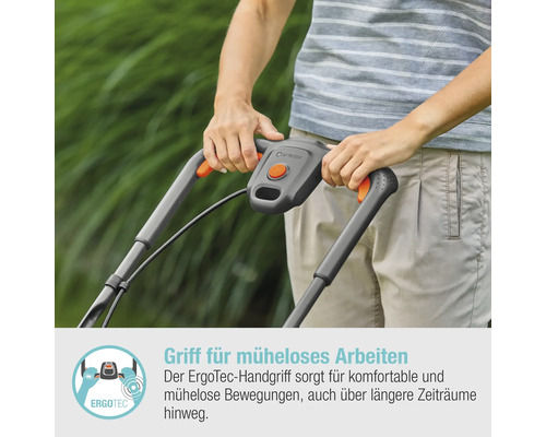 Person bedient einen Rasenmäher mit ErgoTec Griff