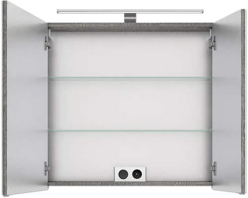 Offener Spiegelschrank mit zwei Glaseinlegeböden und Steckdose