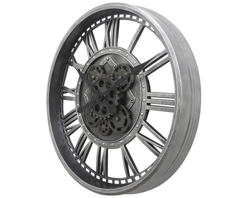 Dekorative Wanduhr mit römischen Ziffern und Zahnrad-Design.