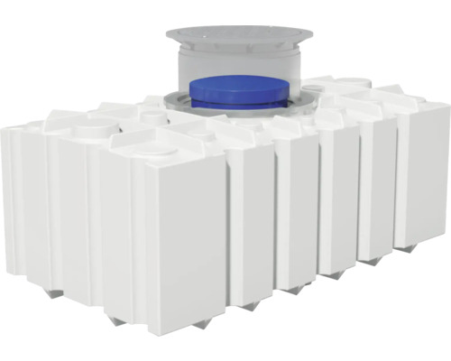 Weiße Zisterne zur Regenwassernutzung