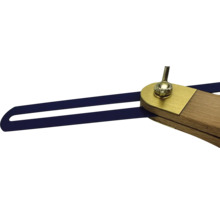 Winkelmesser mit Holzgriff und Feststellschraube