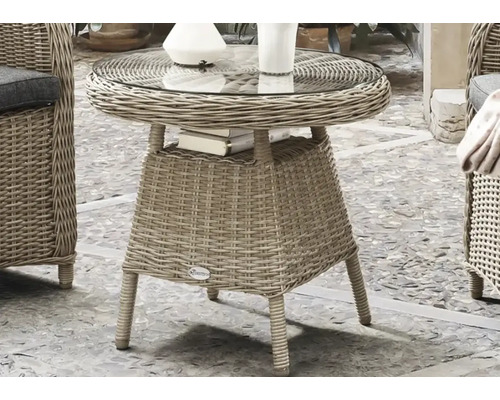 Runder Beistelltisch aus Rattan mit Glasplatte
