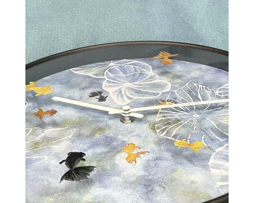 Wanduhr mit Teichmotiv und Fischen