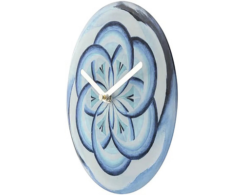 Wanduhr mit blauem Blumenmuster