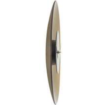 Wanduhr mit gewölbtem Gehäuse in Seitenansicht