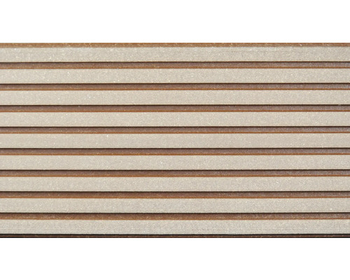 Terrassendielen aus Holz-Polymer-Werkstoff im Detail