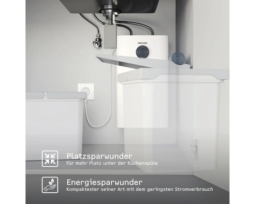 Küchenspüle mit Warmwasserbereiter und Mülleimer zur Platzersparnis