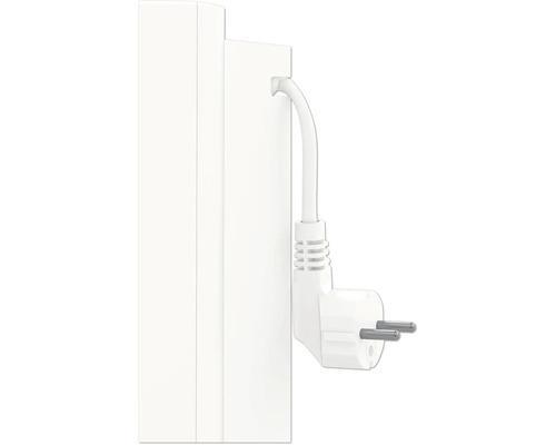 Weißer Stecker an einem Elektrogerät