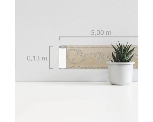 Bordüre mit floralem Muster, 5,00 m Länge und 0,13 m Breite