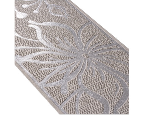 Detailaufnahme einer Bordüre mit Blumenmuster