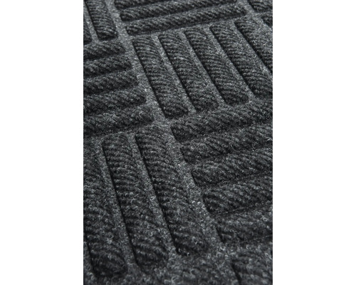 Detailansicht einer Schmutzfangmatte mit geometrischem Muster.