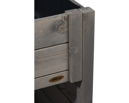 Detailansicht eines grauen Hochbeets aus Holz mit dobar Logo