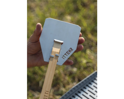 Grillspatel mit Holzgriff