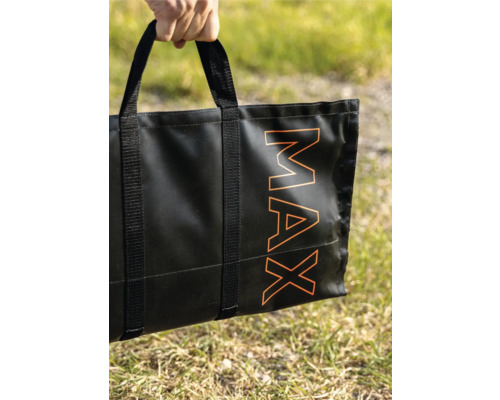 Schwarze Tragetasche mit der Aufschrift MAX