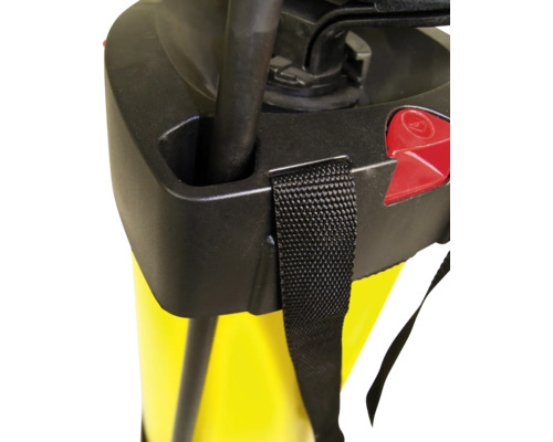 Detailansicht eines Drucksprühers mit Tragegurt