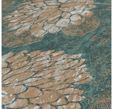 Detailansicht einer gemusterten Tapete mit floralem Design