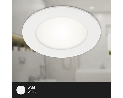 Weiße runde LED-Deckenleuchte im Badezimmer