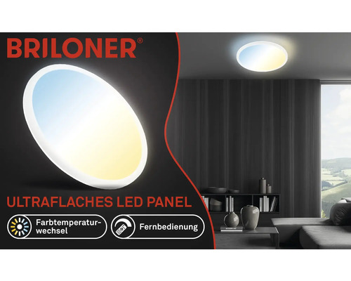 Briloner Logo. Ultraflaches LED Panel mit Farbwechsel und Fernbedienung in einem modern eingerichteten Wohnzimmer.