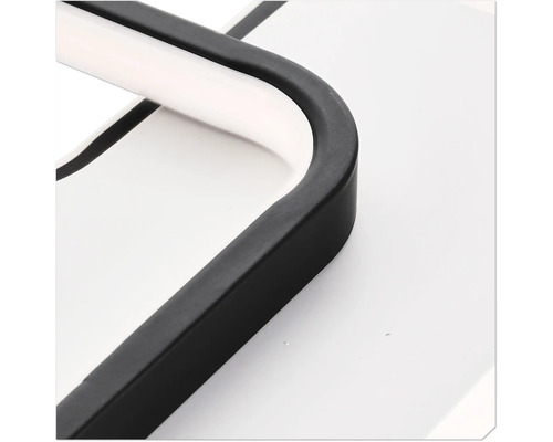 Detailaufnahme einer Deckenleuchte mit rechteckigem Design