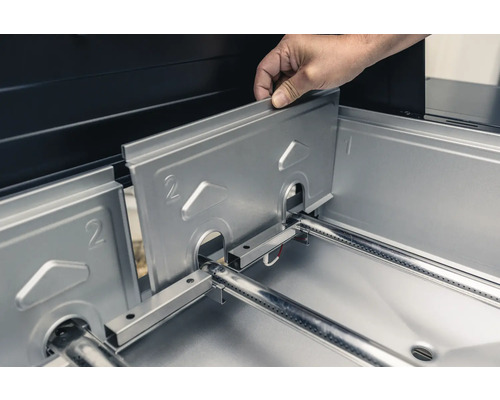 Einbau eines Verteilers in einen Gasgrill