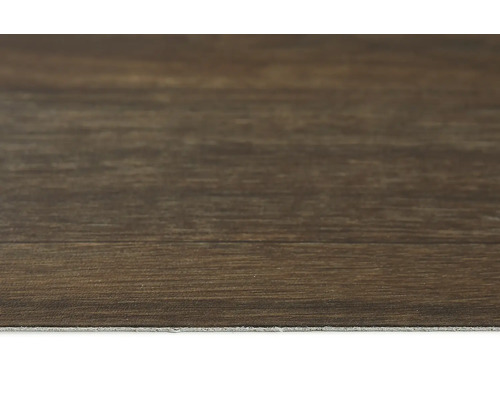 Nahaufnahme eines Bodenbelags mit Holzoptik.