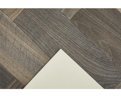 Vinylboden in Holzoptik mit weißer Unterseite