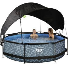 Runder Pool mit Überdachung und Steinmuster