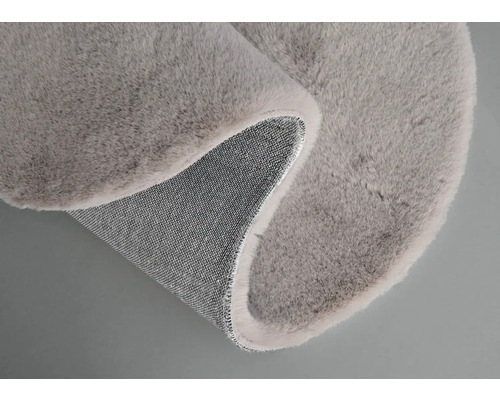 Grauer Teppich mit Flor und gewebter Rückseite