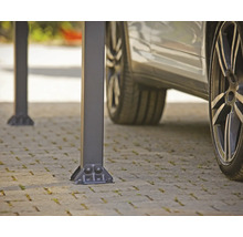 Detailansicht eines Carports mit Fahrzeug