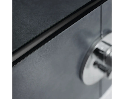 Detailansicht eines Tresors mit Drehknopf