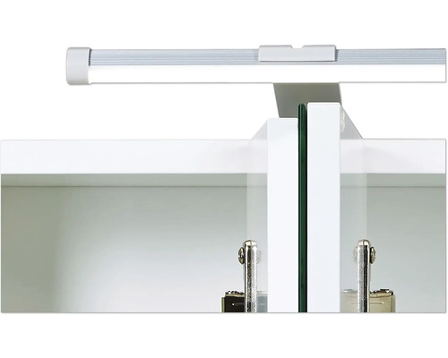 Aufsatzleuchte an Spiegelschrank