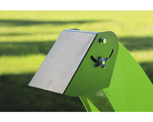 Detailansicht eines Metallschneeschildes mit Schrauben zur Befestigung.