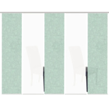 Schiebegardinen mit dezentem Muster vor einem Essbereich