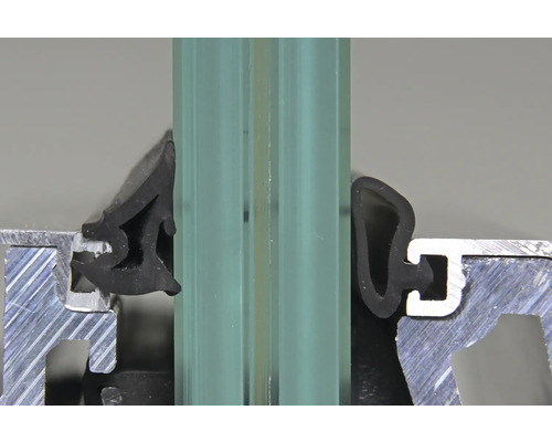Detailansicht einer Glasdichtung in einem Aluminiumprofil