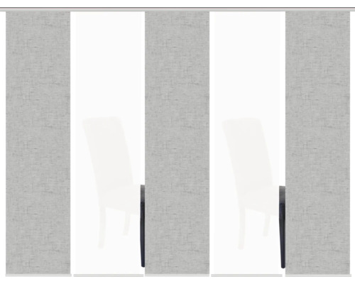 Mehrteilige Schiebegardine mit dezentem Muster vor hellem Hintergrund